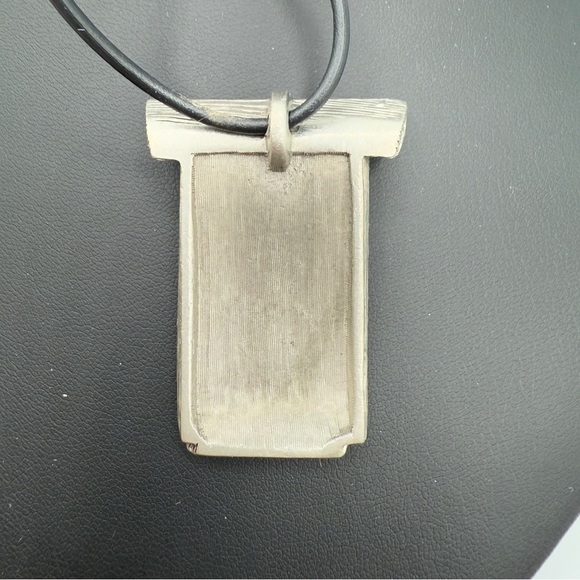 MB Signed Pewter Birdhouse Pendant Necklace - Vintage Hallmark - Picture 6 of 11